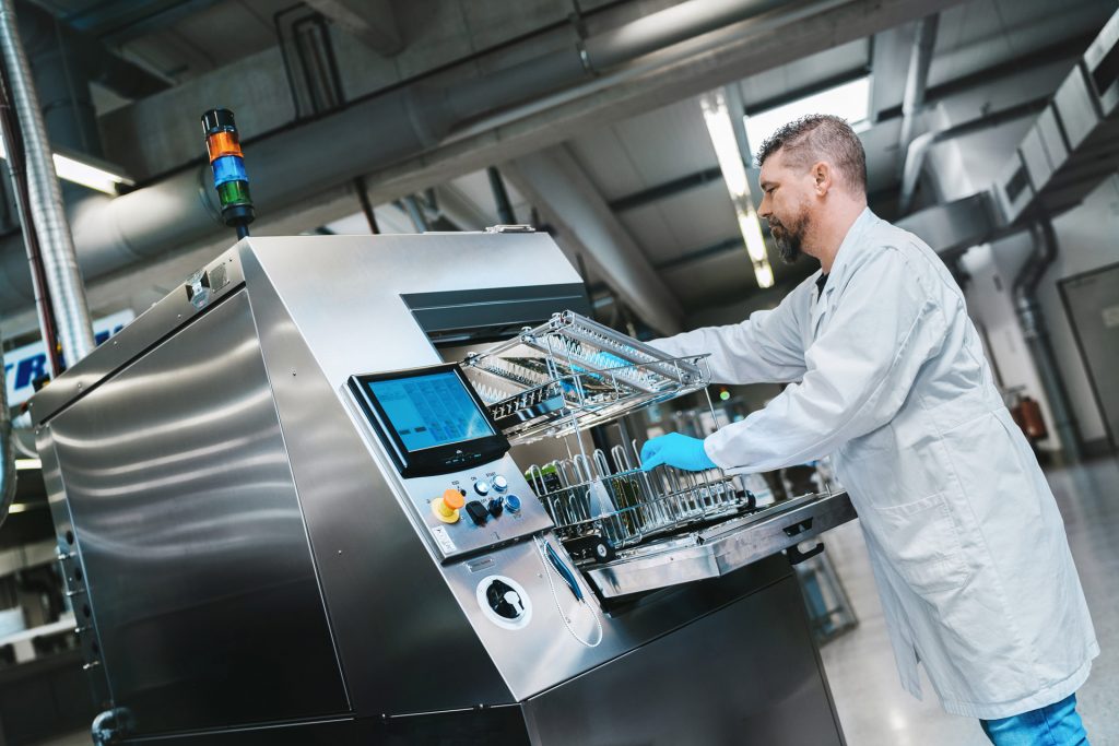 如何安全地去除助焊剂残留？@ZESTRON